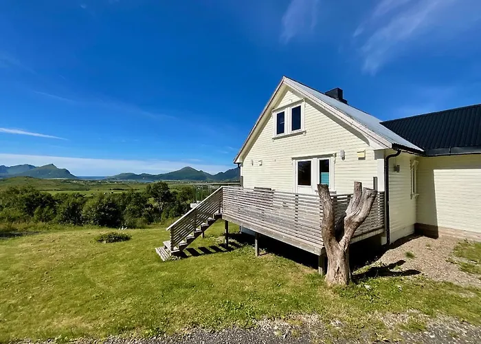 Panorama Lofoten Tatil Evi *